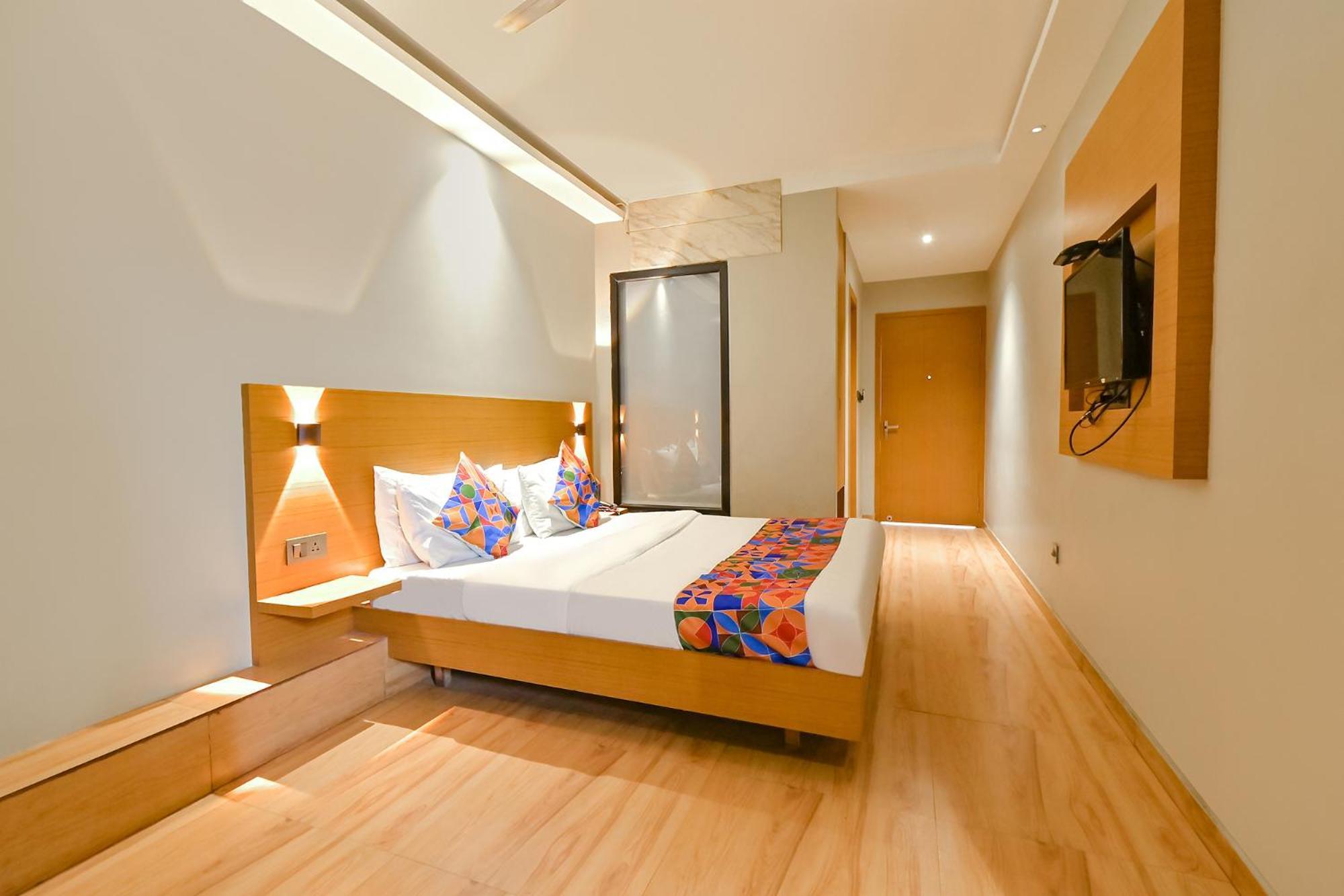 Fabhotel Penthouse - A K Dev Road Γουβαχάτι Εξωτερικό φωτογραφία