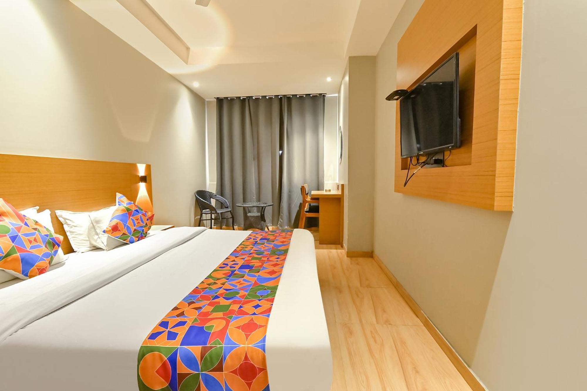 Fabhotel Penthouse - A K Dev Road Γουβαχάτι Εξωτερικό φωτογραφία