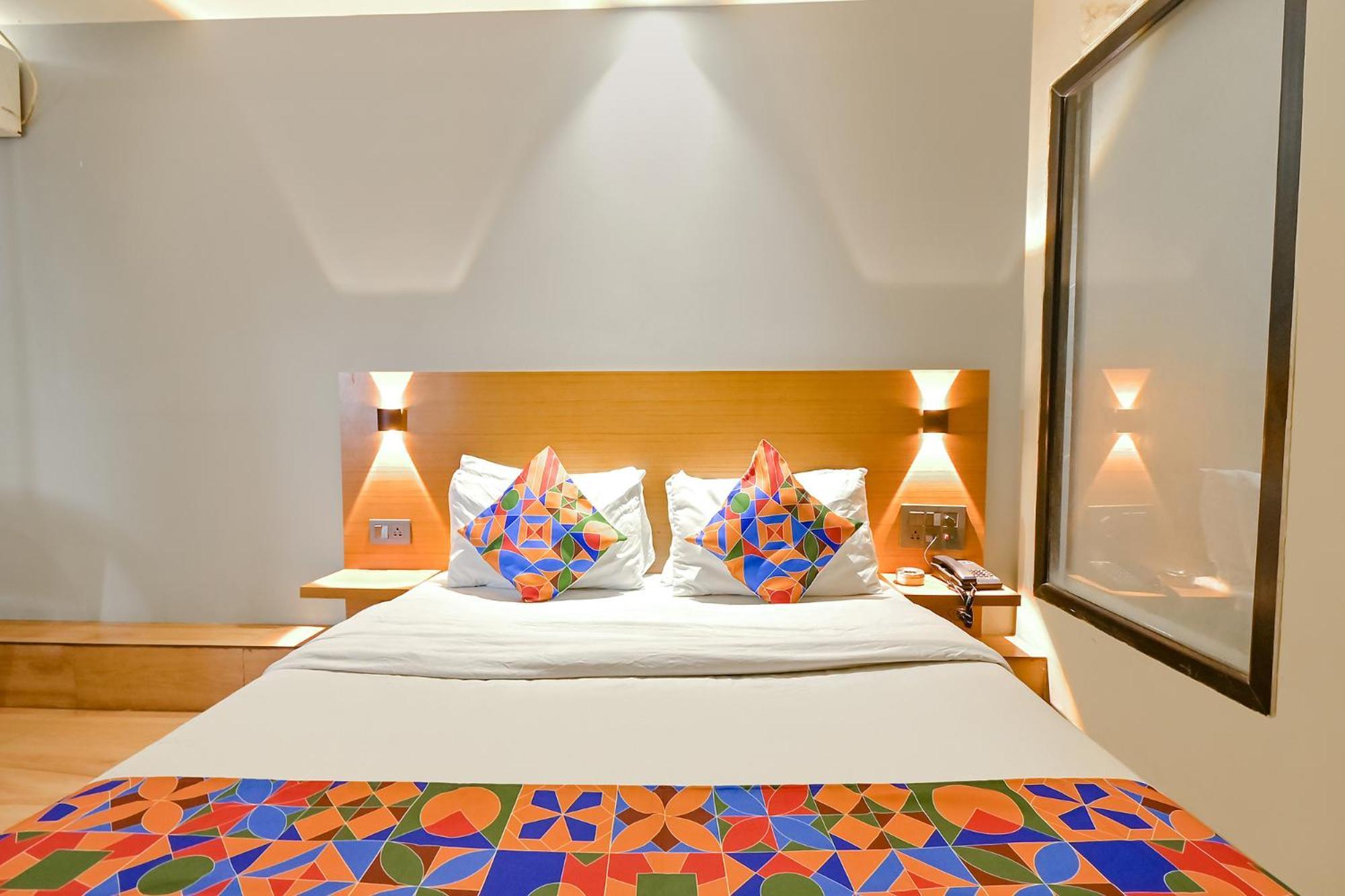 Fabhotel Penthouse - A K Dev Road Γουβαχάτι Εξωτερικό φωτογραφία