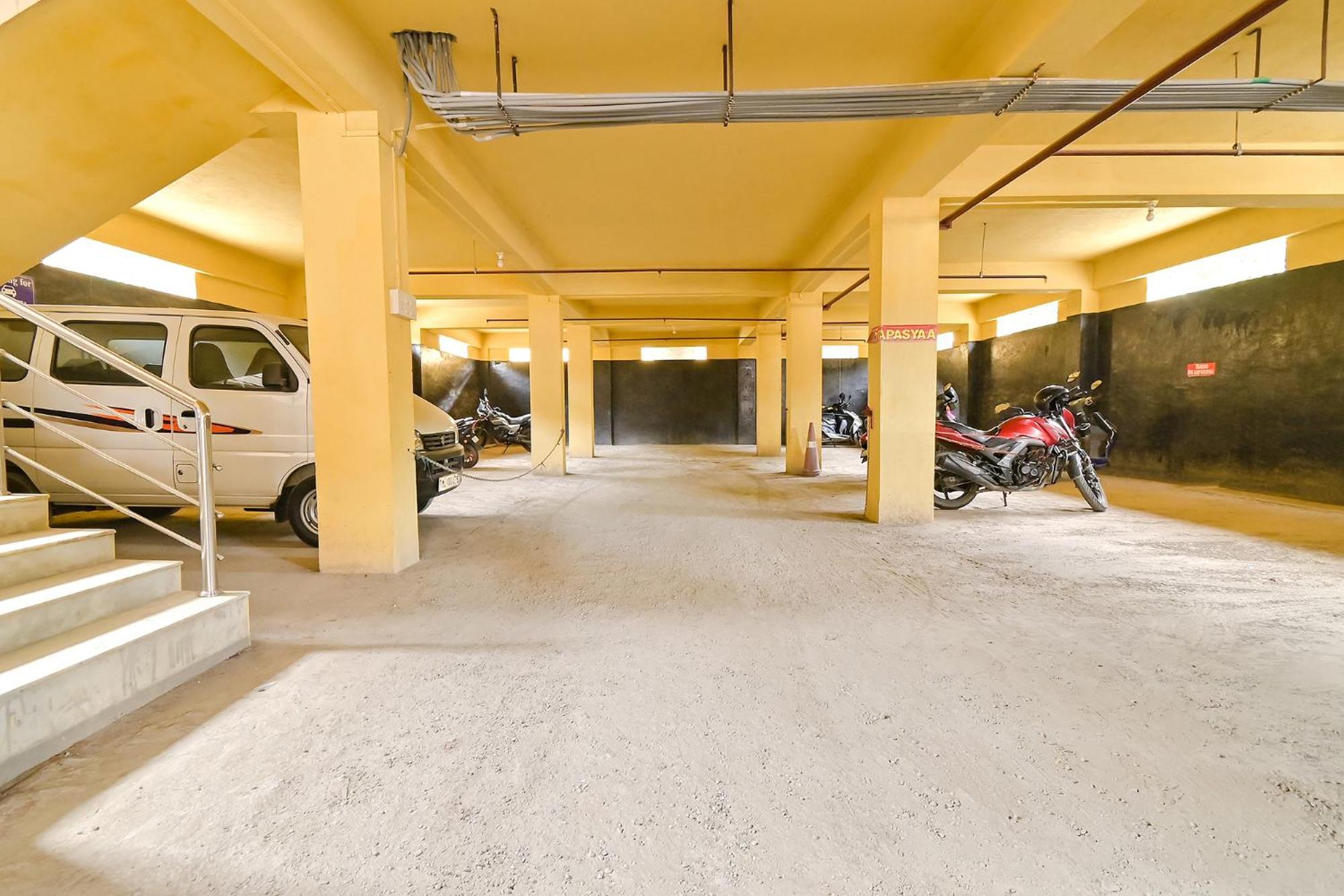 Fabhotel Penthouse - A K Dev Road Γουβαχάτι Εξωτερικό φωτογραφία