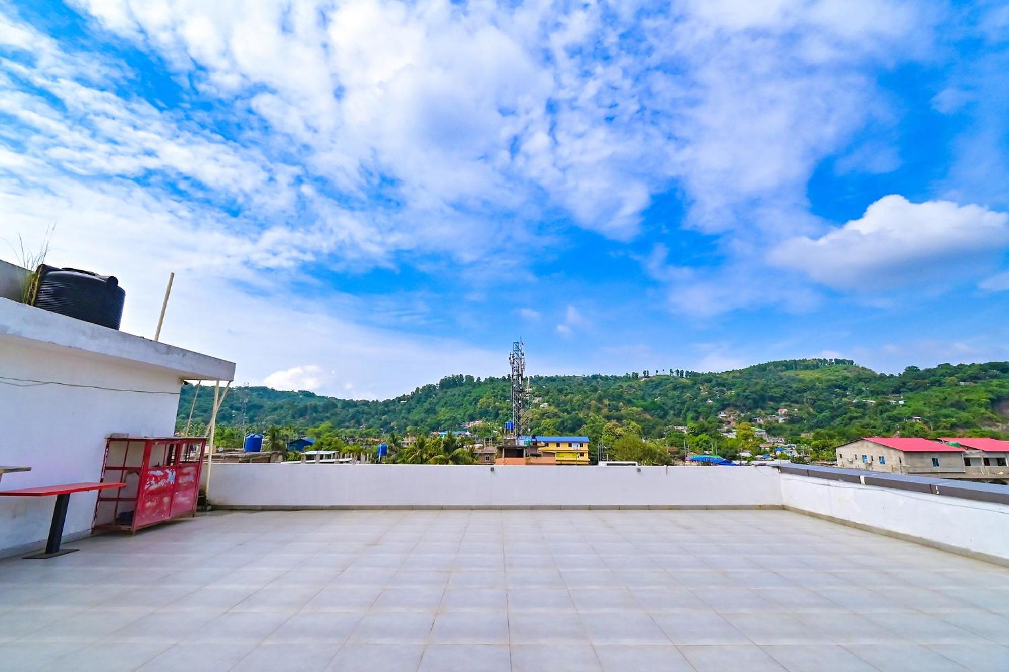 Fabhotel Penthouse - A K Dev Road Γουβαχάτι Εξωτερικό φωτογραφία