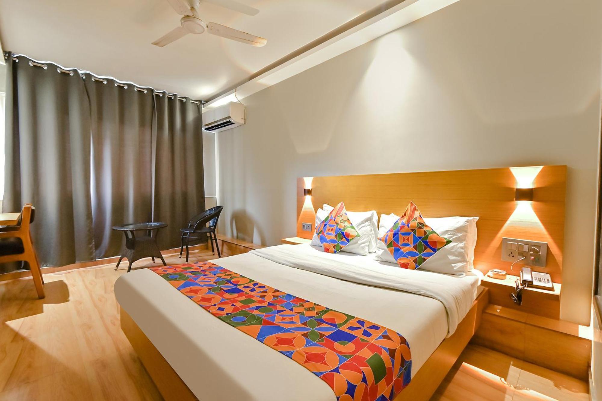 Fabhotel Penthouse - A K Dev Road Γουβαχάτι Εξωτερικό φωτογραφία